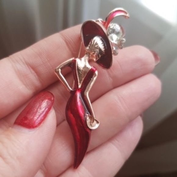 Lady in Red 2” brooch - Picture 3 of 4
